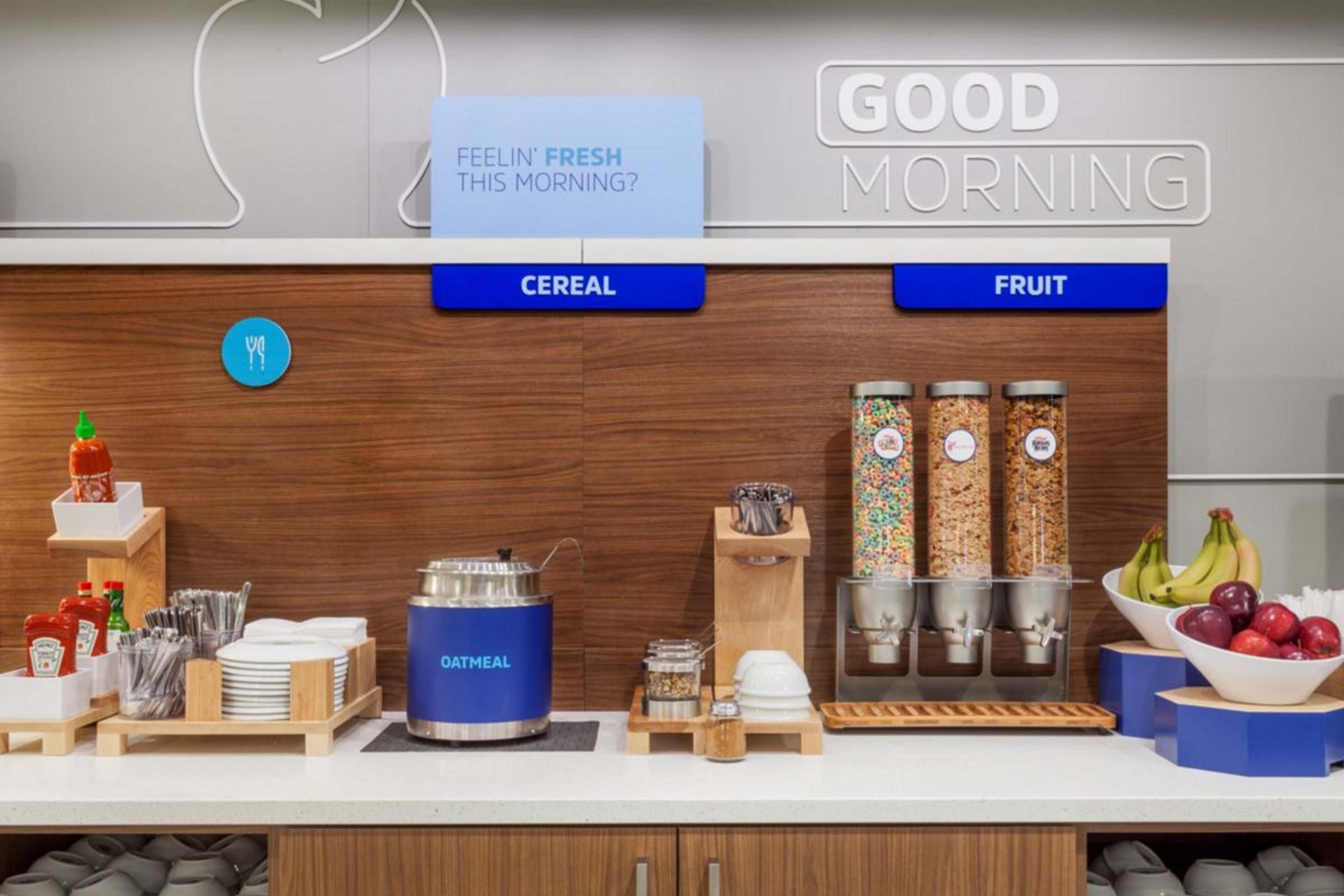 Holiday Inn Express & Suites North Fremont By Ihg Zewnętrze zdjęcie