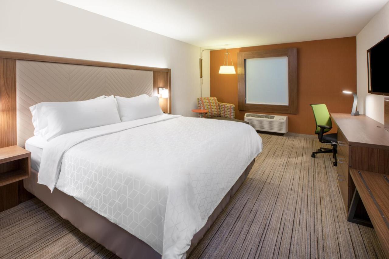 Holiday Inn Express & Suites North Fremont By Ihg Zewnętrze zdjęcie