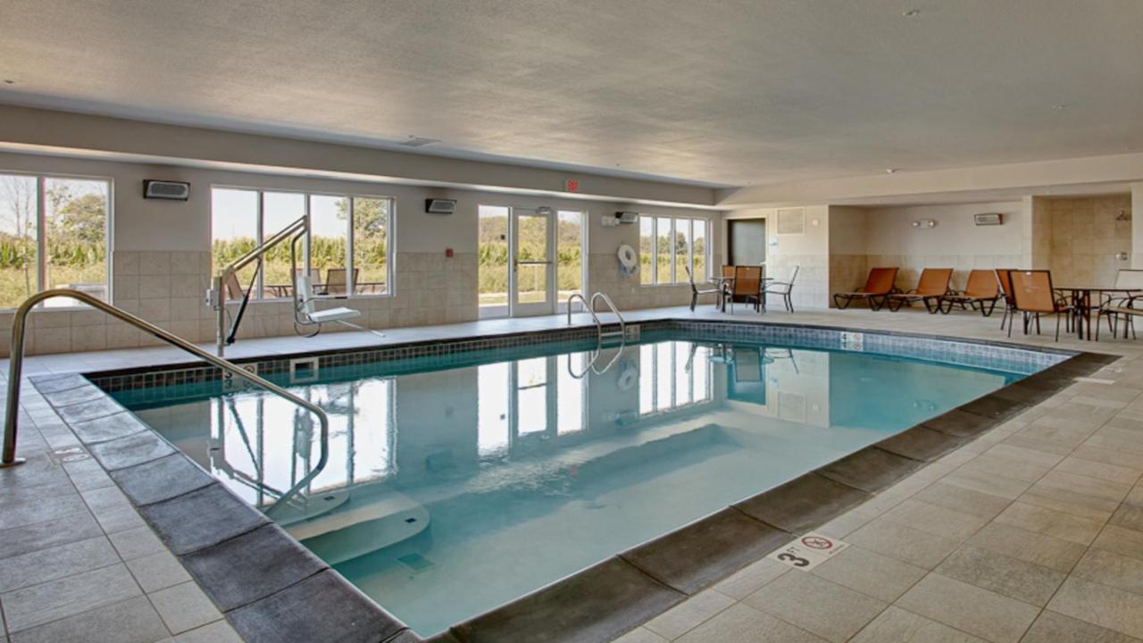 Holiday Inn Express & Suites North Fremont By Ihg Zewnętrze zdjęcie